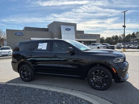 Used 2022 Dodge Durango GT image 1