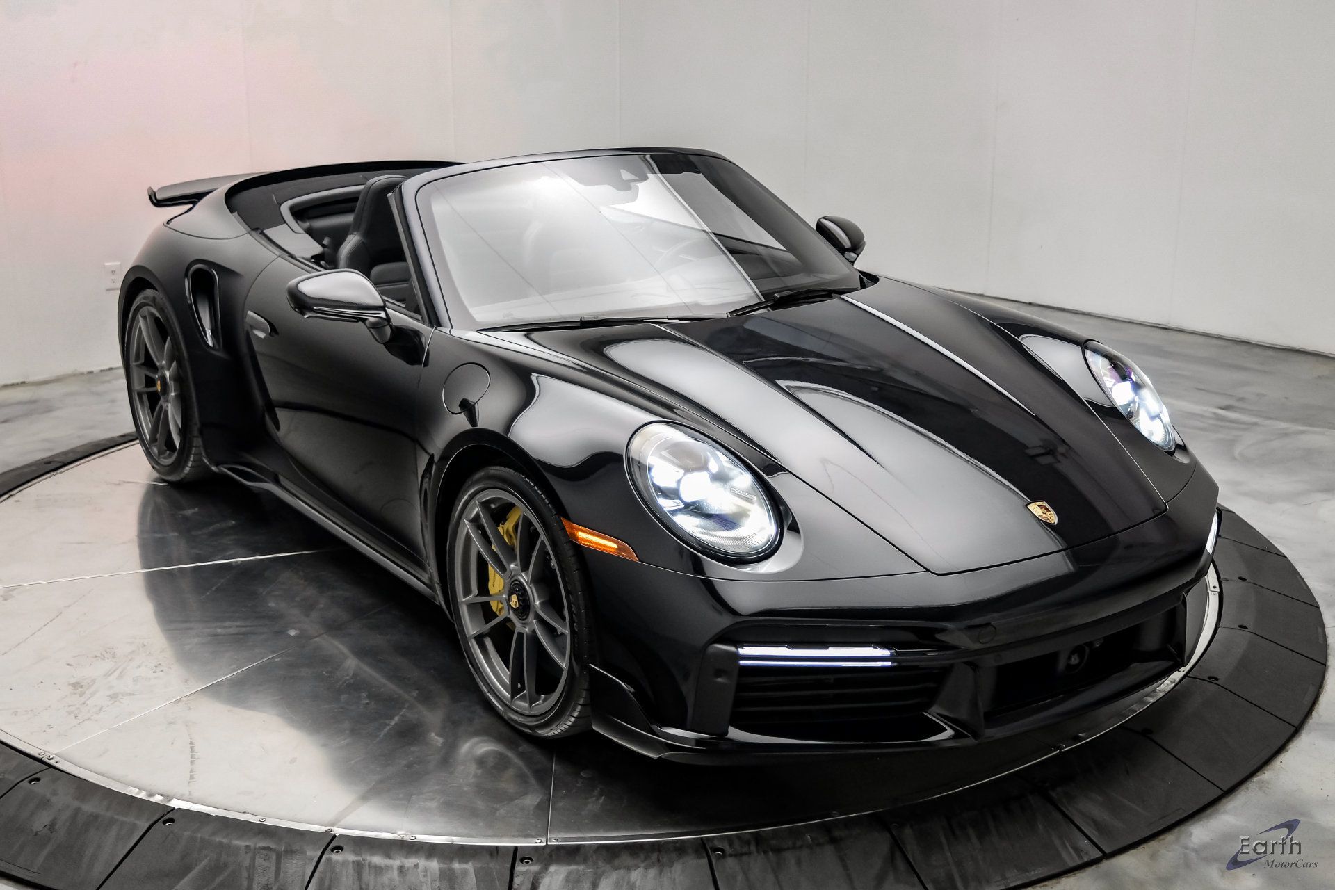 Used 2025 Porsche 911 Turbo S w/ Exterior Sport Package AWD/4WD image 33