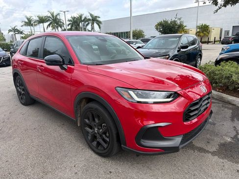 Used 2025 Honda HR-V Sport image 1