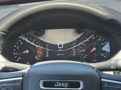 Used 2025 Jeep Compass Limited AWD/4WD image 40
