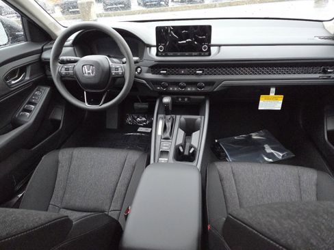 New 2025 Honda Accord SE image 22