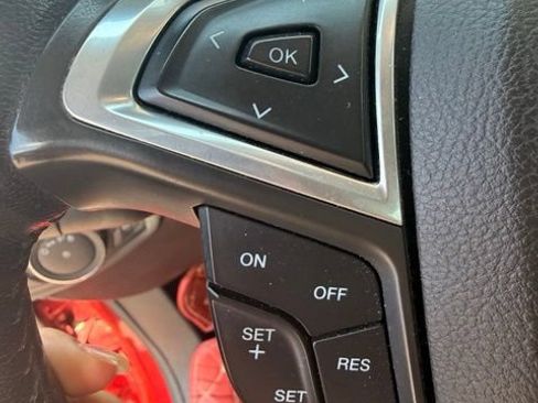Used 2016 Ford Fusion Titanium FWD image 11