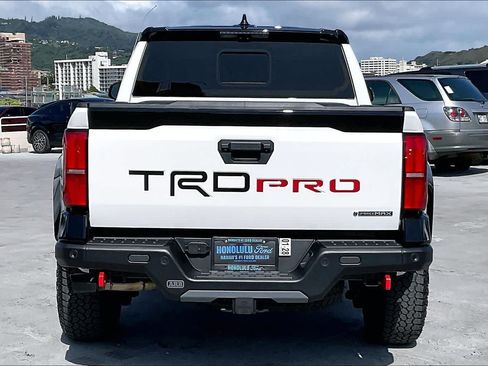 Used 2026 Toyota Tacoma TRD Pro AWD/4WD image 5