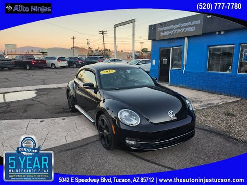 Used 2013 Volkswagen Beetle 2.0T image 9