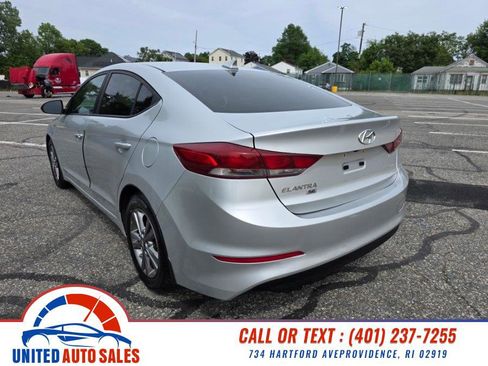 Used 2018 Hyundai Elantra Value Edition FWD image 3