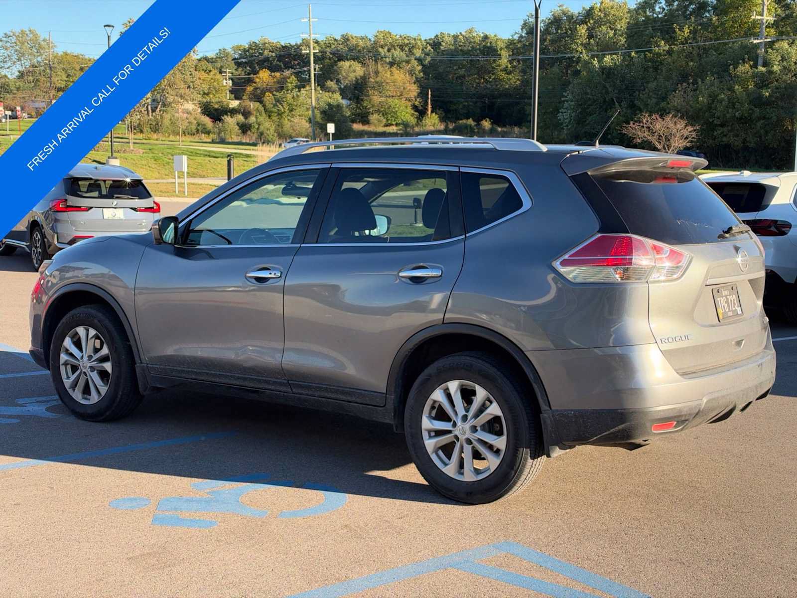 Used 2016 Nissan Rogue SV w/ SV Premium Package AWD/4WD image 6
