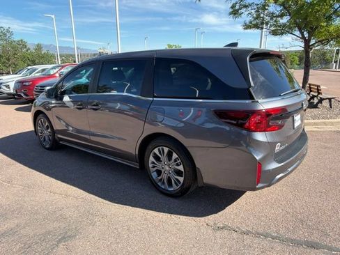 Used 2025 Honda Odyssey Touring image 28