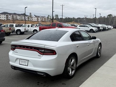 Used 2017 Dodge Charger R/T image 6