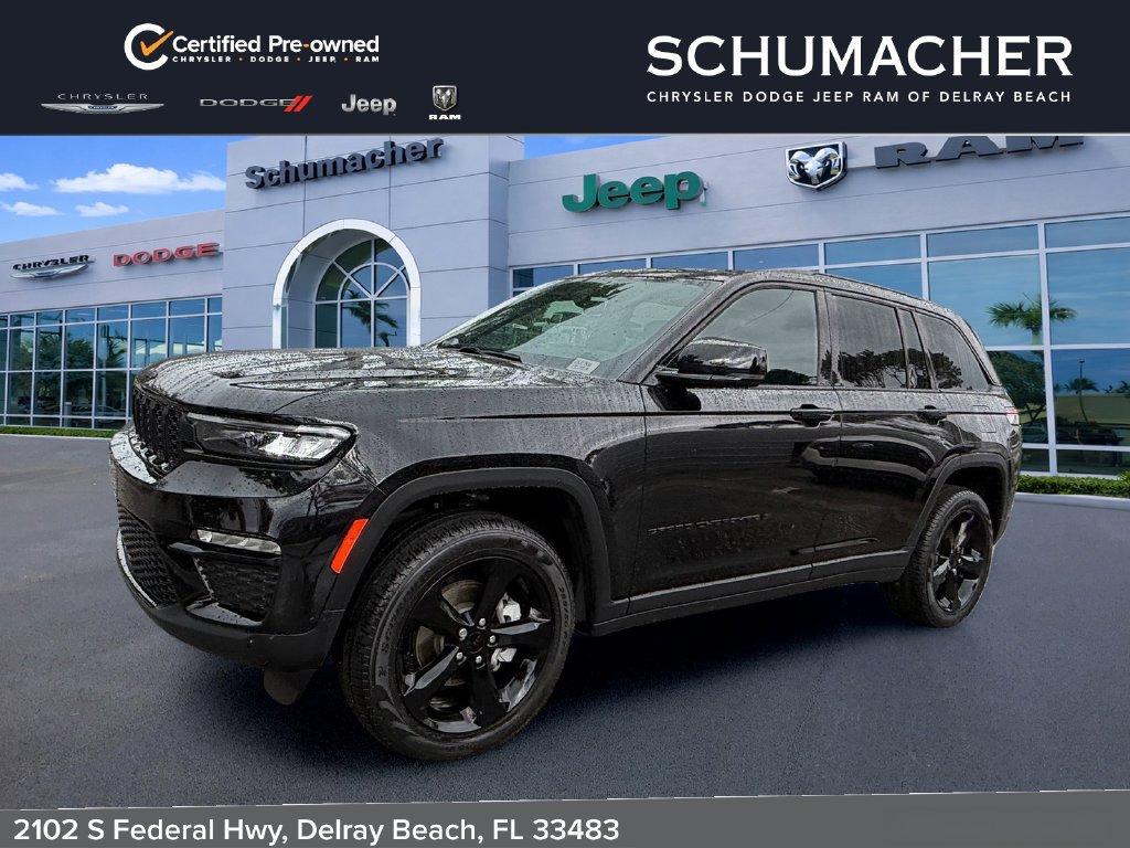 Used 2025 Jeep Grand Cherokee Limited w/ Black Appearance Package AWD/4WD image 3