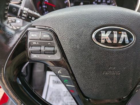 Used 2018 Kia Forte S w/ S Technology Plus Package FWD image 40