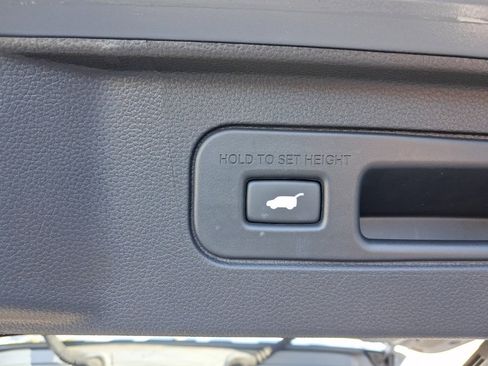 Certified 2025 Honda Pilot TrailSport image 13