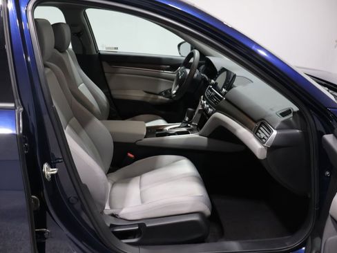 Used 2019 Honda Accord EX image 23
