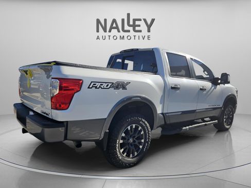 Used 2018 Nissan Titan PRO-4X image 4