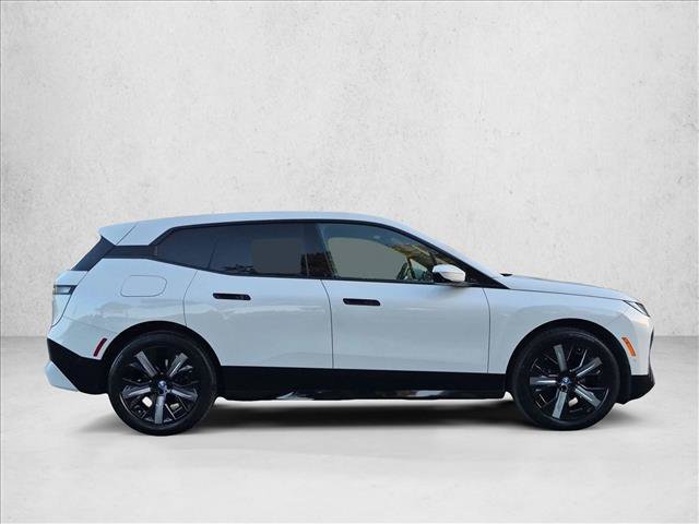 Certified 2024 BMW iX xDrive50 w/ Premium Package AWD/4WD image 4