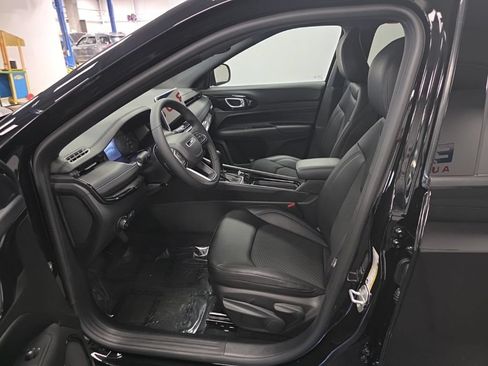 New 2026 Jeep Compass Latitude AWD/4WD image 16