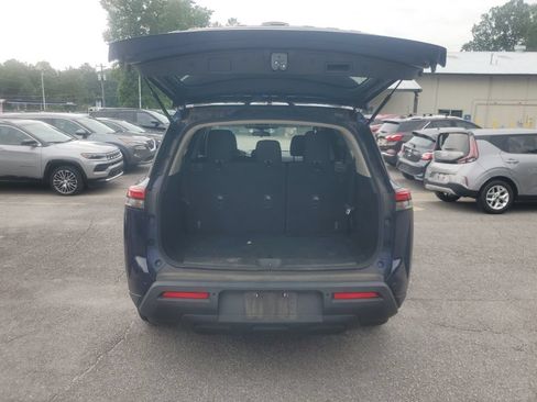 Used 2023 Nissan Pathfinder SV AWD/4WD image 10