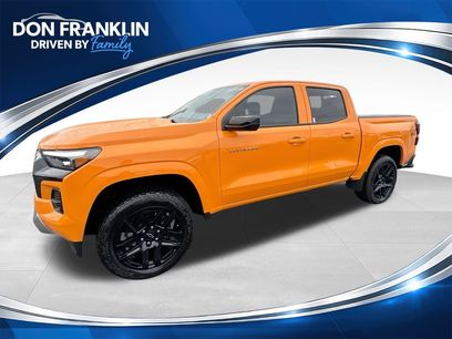 Used 2025 Chevrolet Colorado Z71 w/ Z71 Convenience Package 2