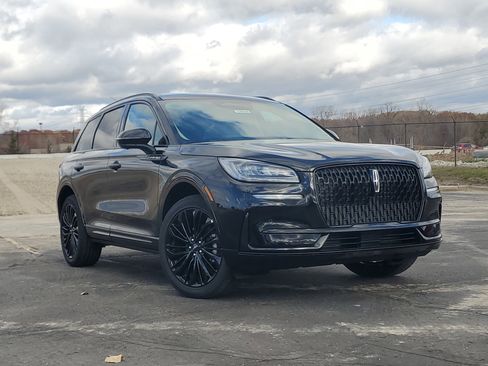 New 2026 Lincoln Corsair Premiere image 1