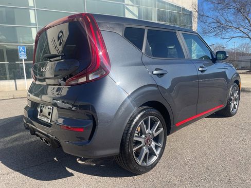 Used 2022 Kia Soul Turbo image 3