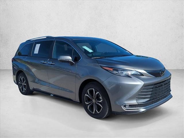 Certified 2026 Toyota Sienna Platinum AWD/4WD image 3