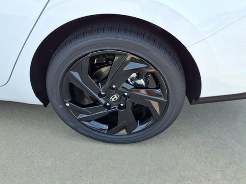 New 2026 Hyundai Elantra SEL Sport Premium FWD image 22