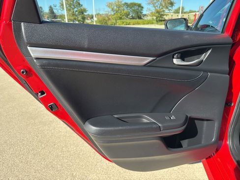 Used 2020 Honda Civic Touring image 17