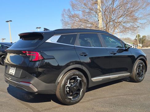 New 2026 Kia Sportage EX image 3
