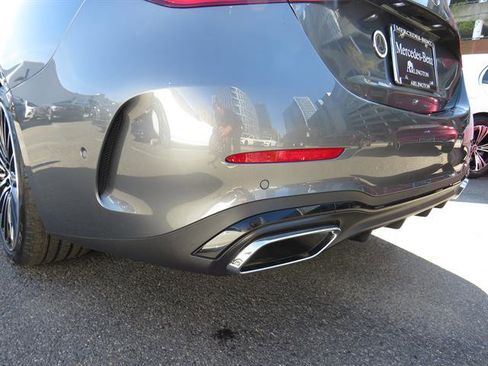 Used 2025 Mercedes-Benz C 300 4MATIC Sedan image 33