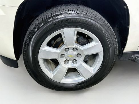 Used 2011 Chevrolet Avalanche LTZ RWD image 24