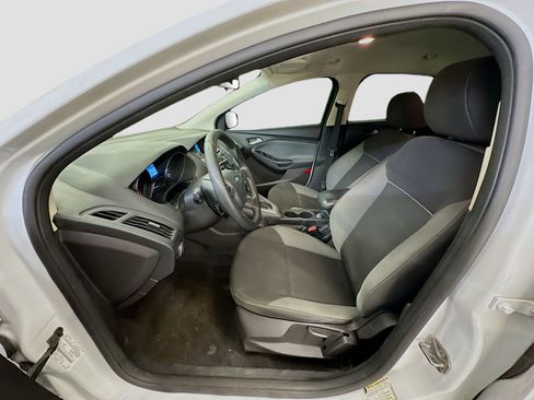 Used 2014 Ford Focus SE FWD image 13