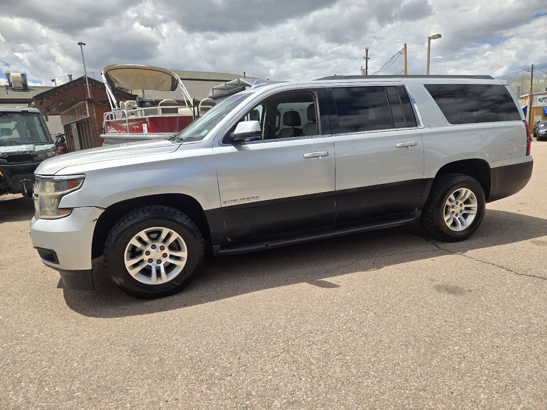 Used 2017 Chevrolet Suburban LT AWD/4WD image 6