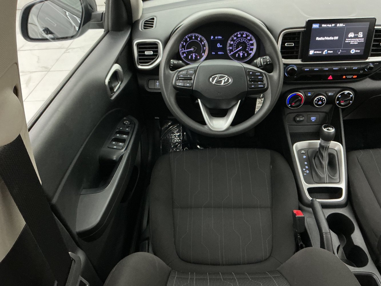 Used 2021 Hyundai Venue SE FWD image 30