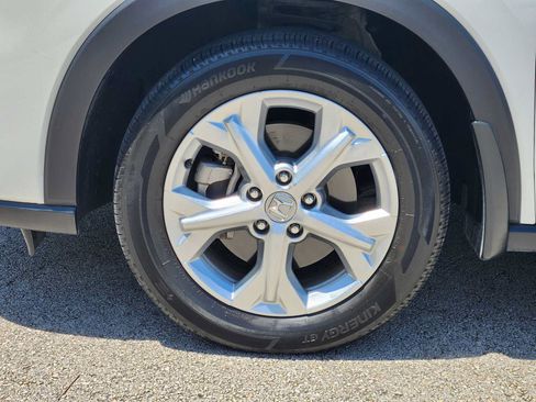 Used 2024 Honda HR-V LX image 9