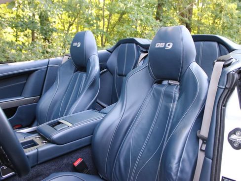 Used 2014 Aston Martin DB9 Volante RWD image 10