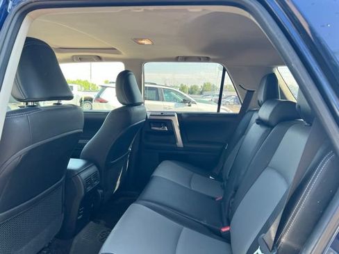 Used 2018 Toyota 4Runner SR5 Premium AWD/4WD image 26