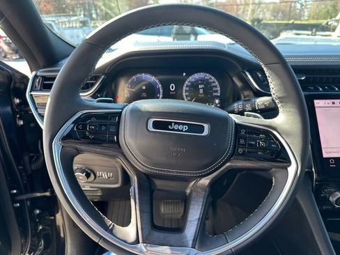 Used 2024 Jeep Grand Cherokee L Overland w/ Rear Seat Video Group I image 31