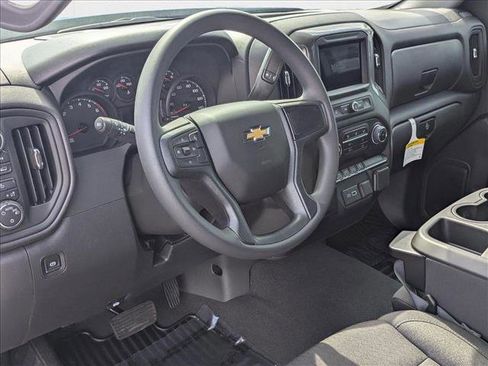 New 2025 Chevrolet Silverado 1500 Custom image 3