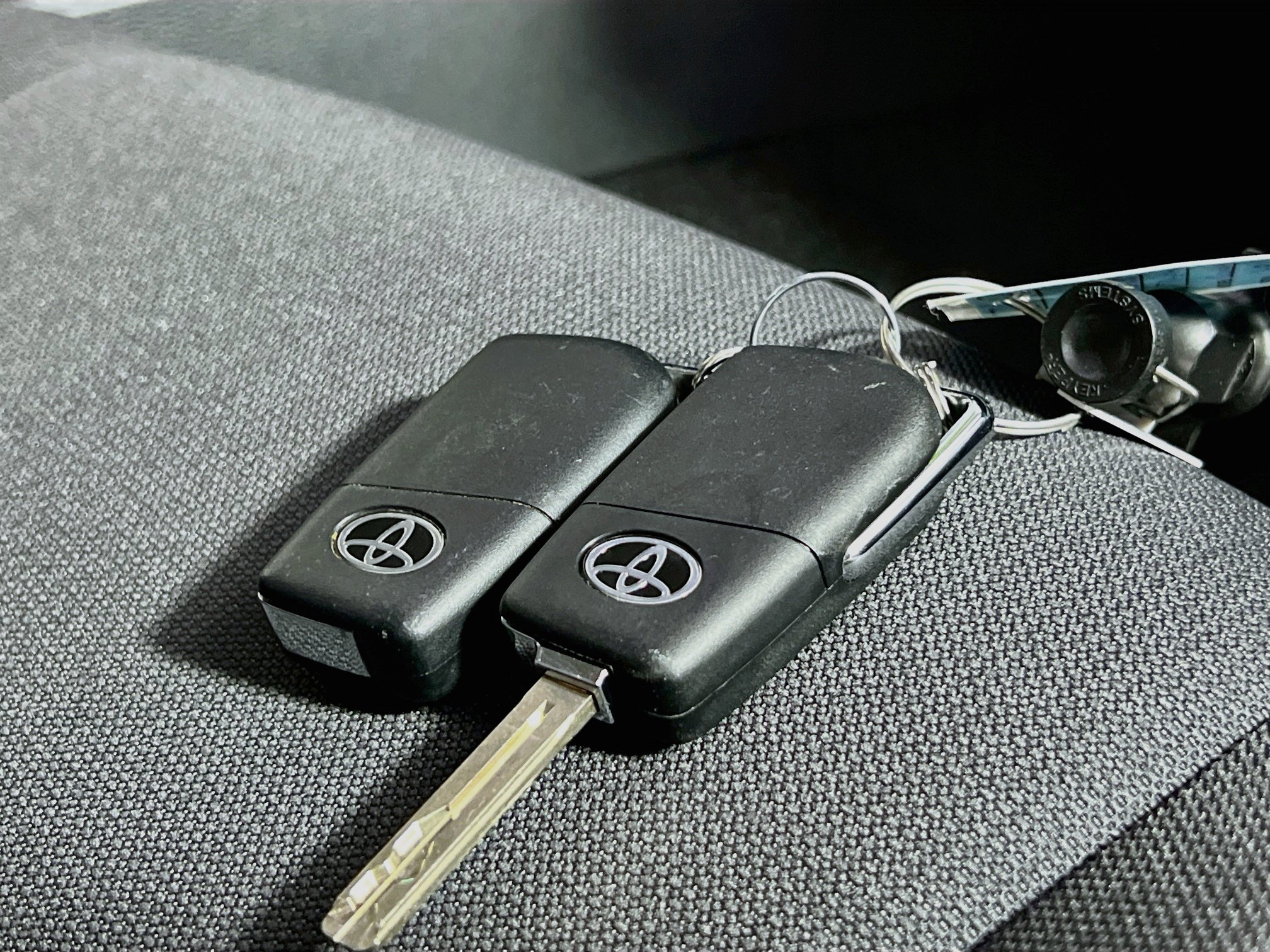 Used 2023 Toyota Corolla LE FWD image 36
