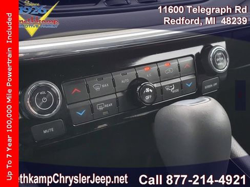 Certified 2024 Jeep Compass Limited image 19