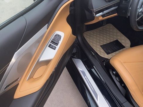 Used 2024 Chevrolet Corvette Stingray Premium Cpe w/ 3LT image 9