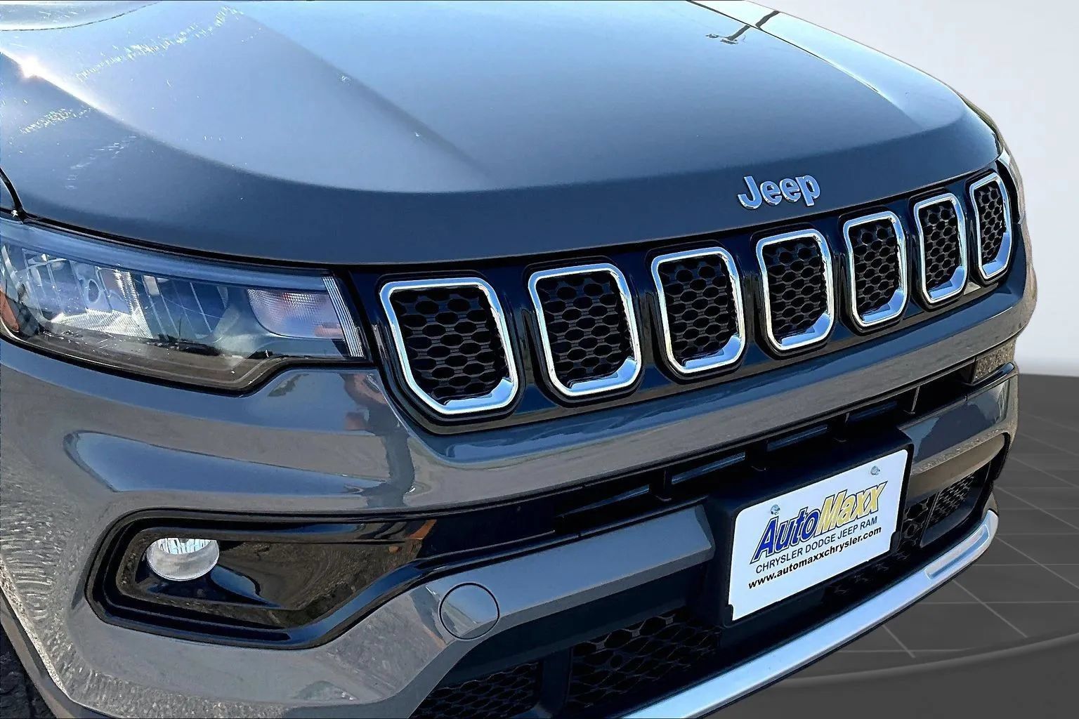 Used 2023 Jeep Compass Limited AWD/4WD image 31