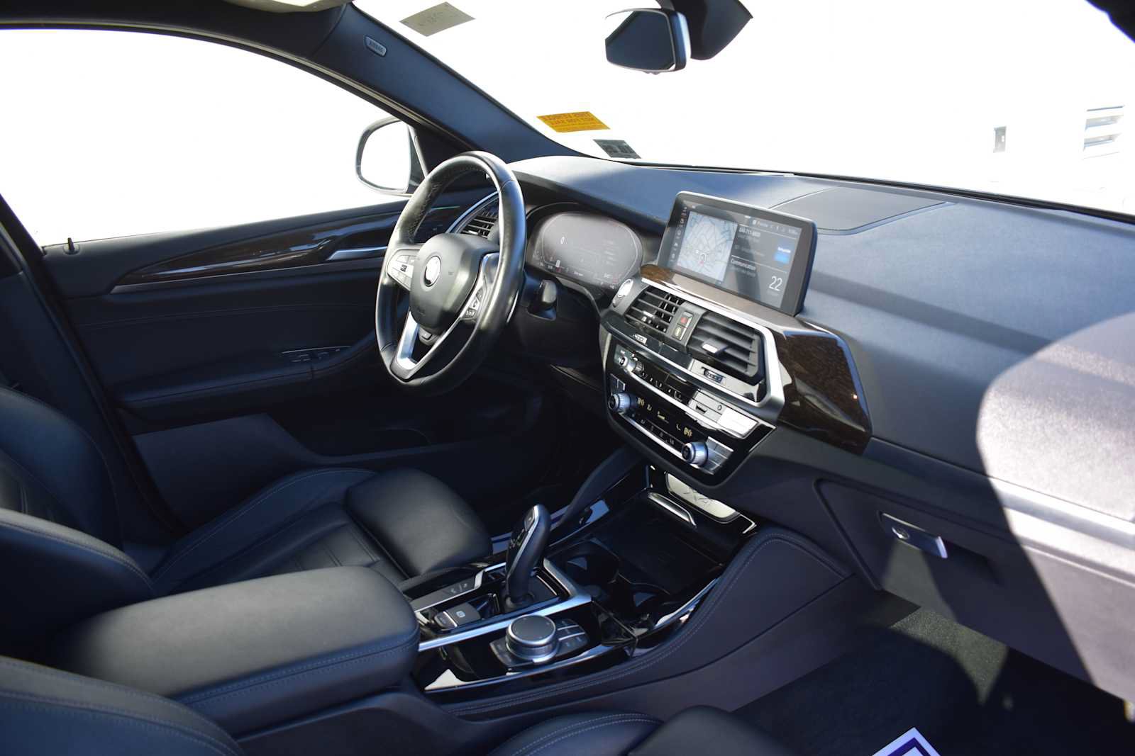 Used 2021 BMW X4 xDrive30i w/ Premium Package AWD/4WD image 13