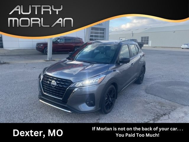 Used 2024 Nissan Kicks SR w/ SR Premium Package FWD image 1