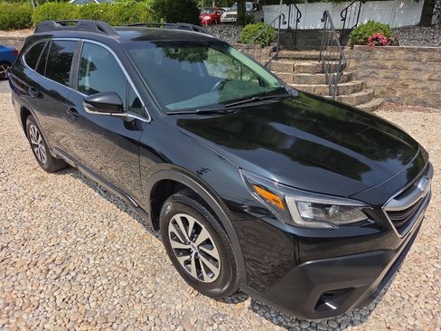 Used 2022 Subaru Outback Premium AWD/4WD image 18