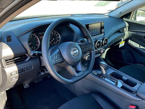 Certified 2025 Nissan Sentra S image 10