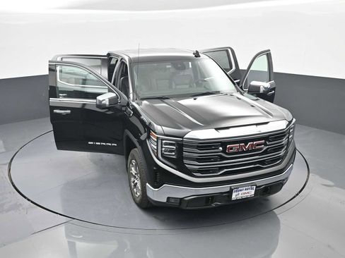 Used 2025 GMC Sierra 1500 SLT AWD/4WD image 39