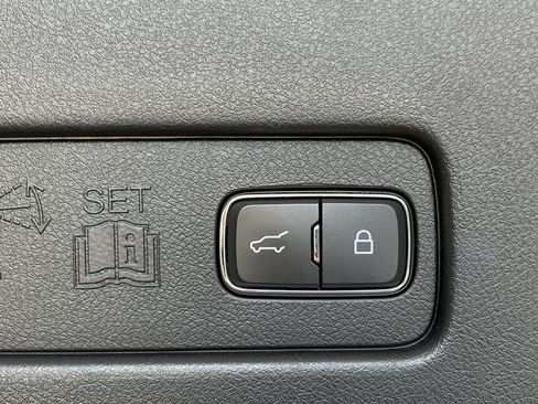 Used 2020 Lincoln Aviator Grand Touring w/ Elements Package Plus AWD/4WD image 16