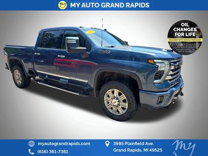 Used 2024 Chevrolet Silverado 3500 High Country w/ Technology Package