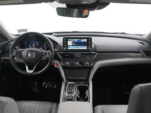 Used 2020 Honda Accord Touring image 13