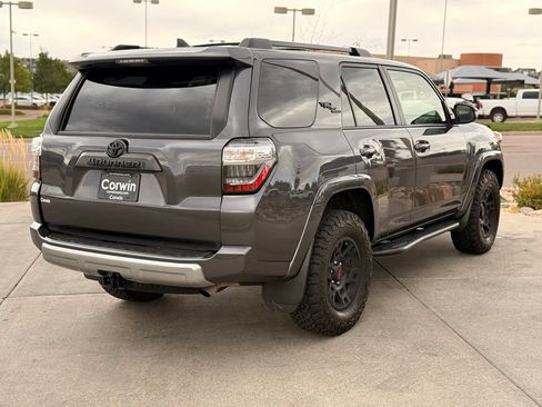 Used 2022 Toyota 4Runner TRD Off-Road Premium w/ Moonroof Package AWD/4WD image 8